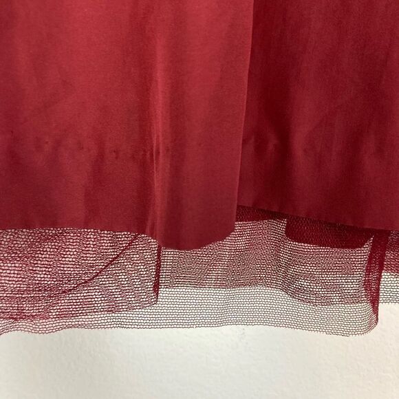Limited burgundy ballerina skirt w/ netting or tulle at bottom🌹lined - Picture 3 of 9